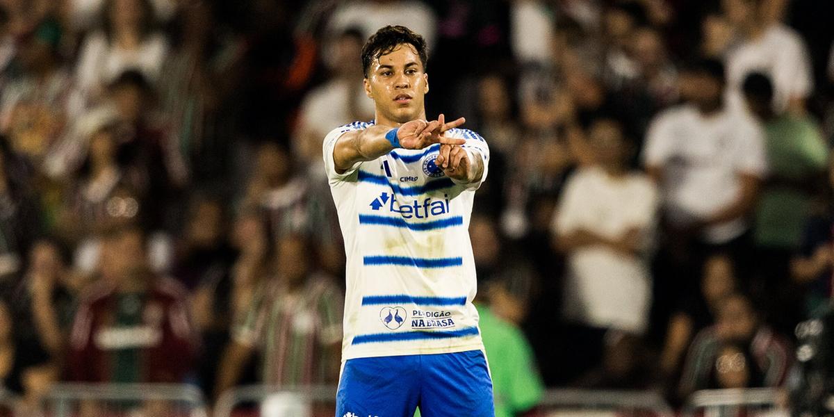 Centroavante voltou a marcar com a camisa celeste (Foto: Rodrigo Ferreira /Cruzeiro)