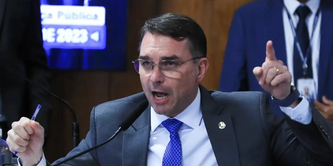 Assessoria de imprensa do senador confirmou que ele está em deslocamento, mas não deu detalhes sobre a viagem e nem sobre o destino final (Lula Marques/ Agência Brasil)