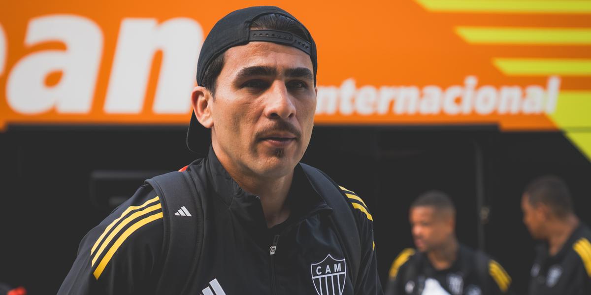 Zagueiro chega a marca importante com a camisa do Galo (Foto: Pedro Souza / Atlético)