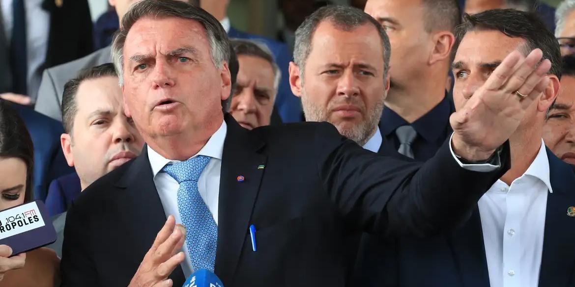 No texto, os oposicionistas dizem que Bolsonaro foi alvo de medidas cautelares “arbitrárias” por parte de Moraes, que visam calar o ex-presidente (Lula Marques/Agência Brasil)