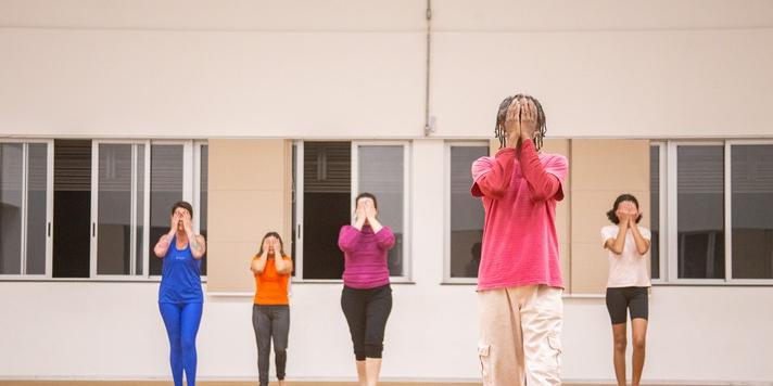 Iniciativa tem o objetivo de proporcionar acesso gratuito a uma experiência educativa em dança para pessoas das comunidades interna e externa à Universidade, além de construir conhecimento e fortalecer identidades (Divulgação/UFMG)