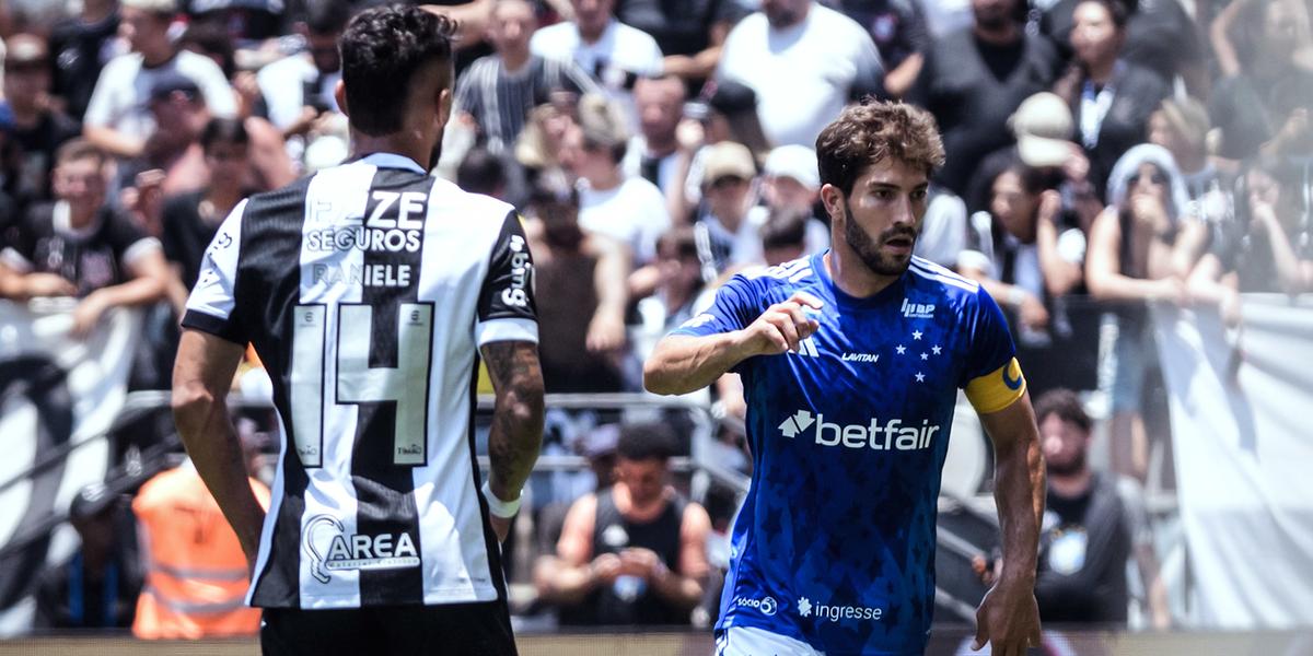 Na última partida, o Timão levou a melhor contra a Raposa (Gustavo Aleixo)
