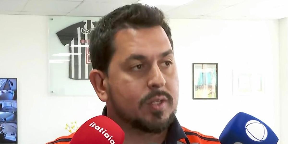 Coletiva de Imprensa nesta quinta-feira (24) em Brumadinho. (Reprodução / TV Globo Minas)