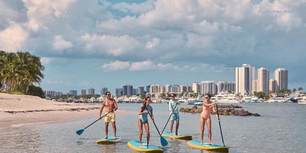 Palm Beaches reúne praias paradisíacas, atividades gratuitas, gastronomia de alto nível e hospedagens com preços promocionais durante o verão (Discover the Palm Beaches)