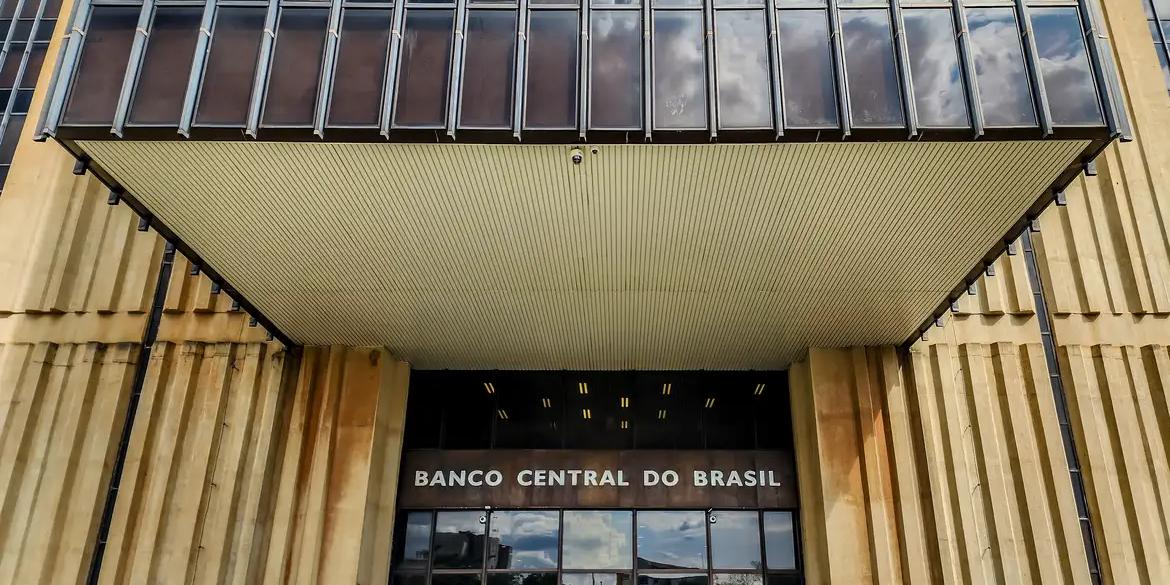 Na ata da última reunião, em junho, o Copom informou que a Selic será mantida em 15% ao ano por tempo prolongado (Divulgação / Agência Brasil)
