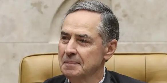 Barroso lembrou que o país passou, nas últimas décadas, por dois impeachments, além de períodos de hiperinflação, planos econômicos fracassados e escândalos de corrupção (Valter Campanato/Agência Brasil)