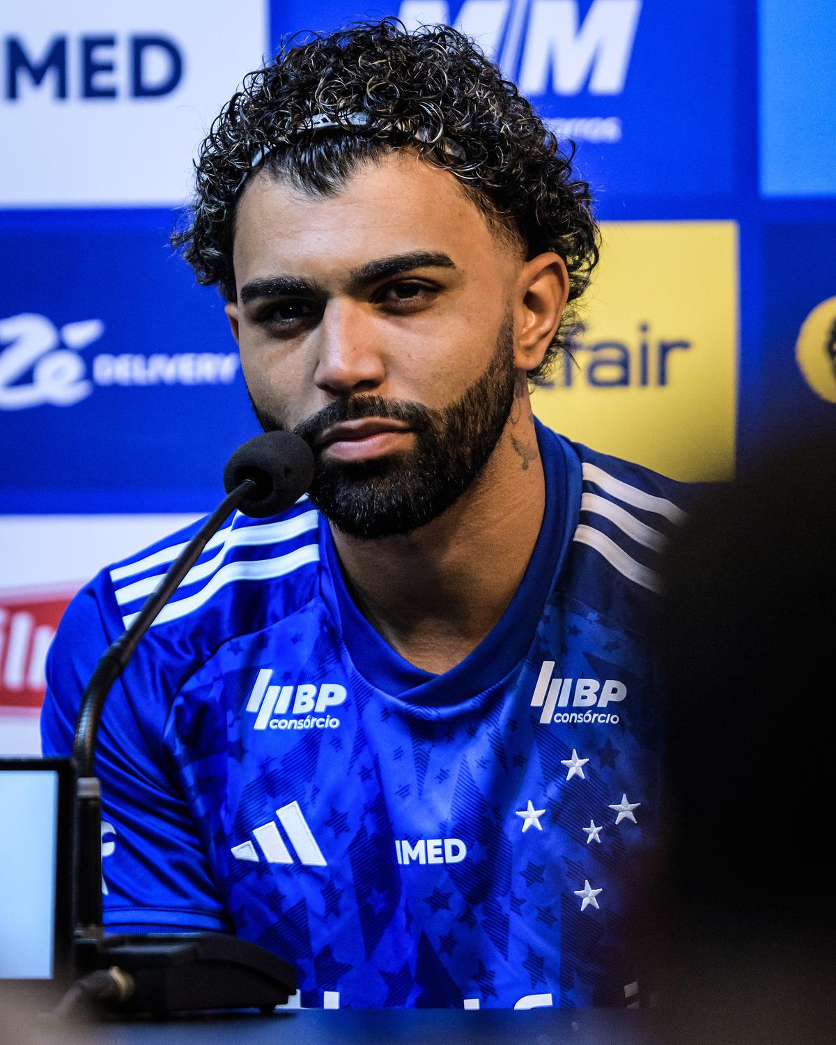 Processo movido pelo cantor é sobre a música usada no anúncio do atacante Gabigol (Flickr Cruzeiro)