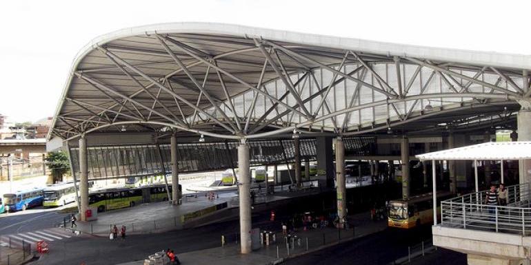 Vítima acreditou que se tratava apenas de um corte e seguiu viagem após acidente na Estação São Gabriel (Divulgação / PBH)