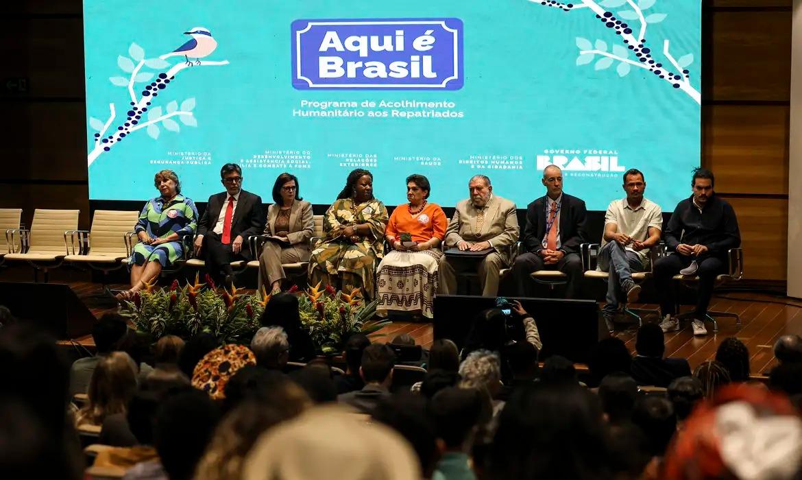 Operações de acolhimento humanitário, segundo o Ministério dos Direitos Humanos e da Cidadania (MDHC), visam oferecer uma resolução coordenada às necessidades imediatas e de médio prazo de brasileiros repatriados (Marcelo Camargo/Agência Brasil)
