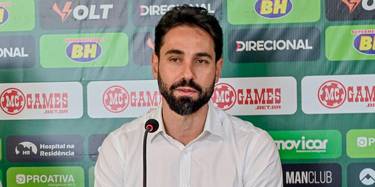 Paulo Assis destaca busca do América por novo técnico para a reta fina da série B (Mourão Panda / América)