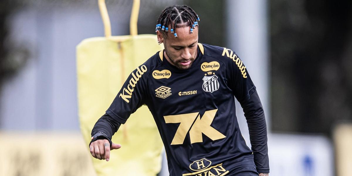 Neymar marcou um golaço no treino do Santos (X do Santos)