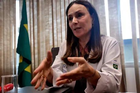 Diretora-geral do Into, Germana Lyra Bähr diz que uma cirurgia de urgência de vítima do trânsito custa mais que uma eletiva (Tânia Rêgo/Agência Brasil)