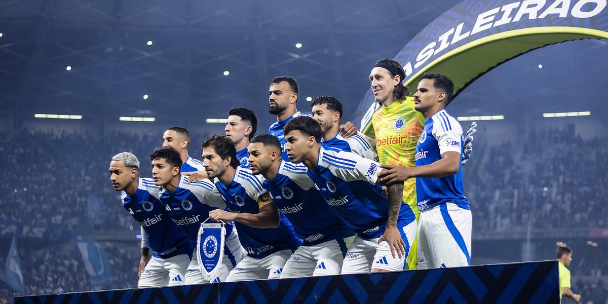 Time celeste ainda está na vice-liderança da compeição nacional, mas depende dos resultados do Palmeiras (Foto: Gustavo Aleixo/Cruzeiro)