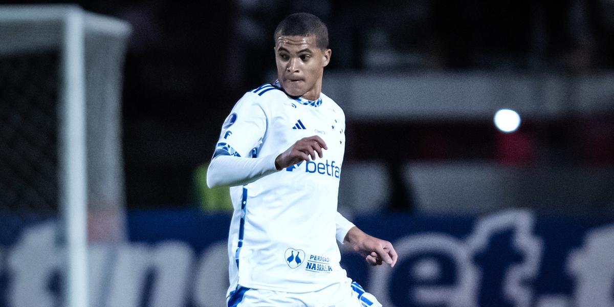 Kauã Prates pode ser escolhido para substituir Kaiki no jogo contra o Mirassol (Gustavo Aleixo / Cruzeiro)