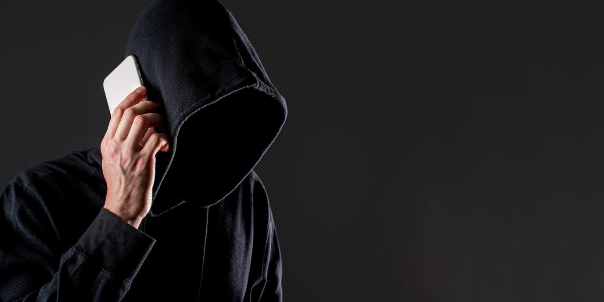 Golpe do falso advogado: mensagens via WhatsApp usam fotos de profissionais reais para enganar clientes com processos em andamento (Freepik/divulgação)