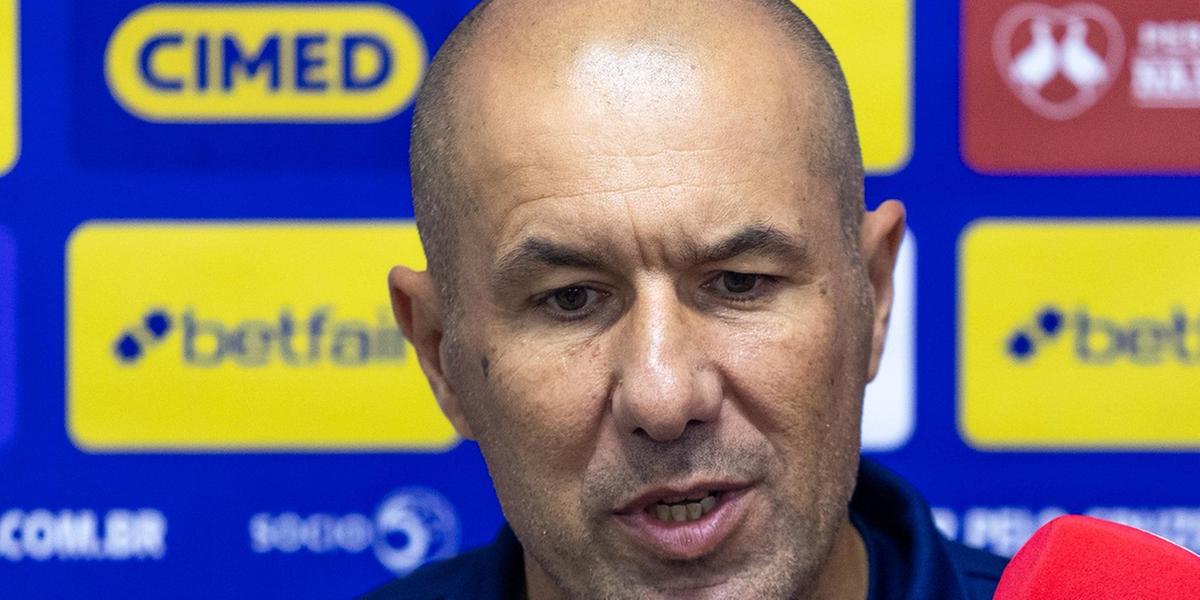 Leonardo Jardim criticou bastante o árbitro e o VAR (Foto: Rafael Vieira/Cruzeiro)