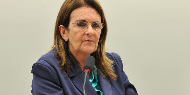  (Antonio Cruz)