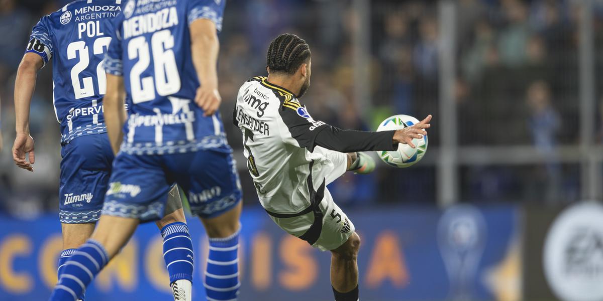 Alexasander participou da classificação do Galo (Foto: Pedro Souza / Atlético)
