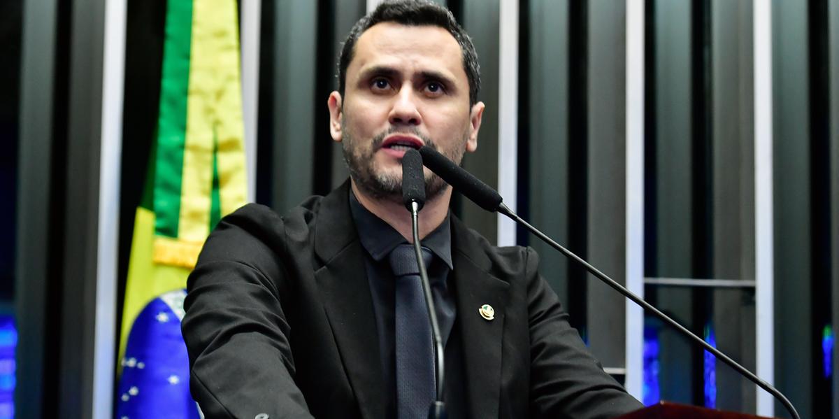 Cleitinho Azevedo segue na liderança pelo Governo de Minas (Waldemir Barreto/Agência Senado)