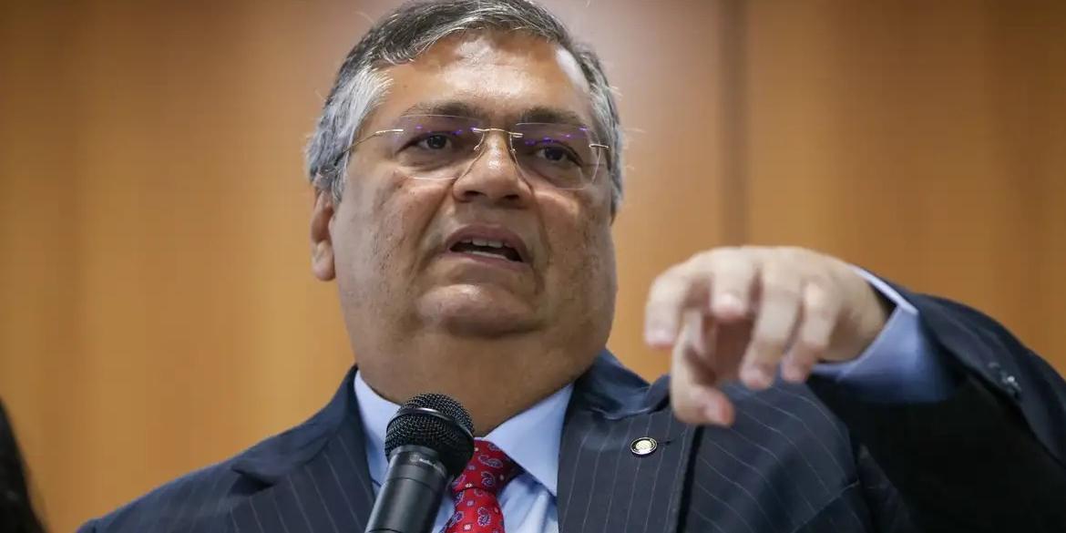 Dino evitou comentar diretamente críticas de apoiadores do ex-presidente Jair Bolsonaro ao STF, mas afirmou que a Corte não pode renunciar ao papel constitucional de julgar as questões que chegam ao tribunal (Fabio Rodrigues-Pozzebom/ Agência Brasil)