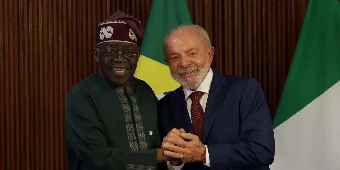 Presidente da República, Luiz Inácio Lula da Silva, durante reunião ampliada com o Presidente da República Federal da Nigéria, Bola Tinubu, no Palácio do Planalto (José Cruz/Agência Brasil)