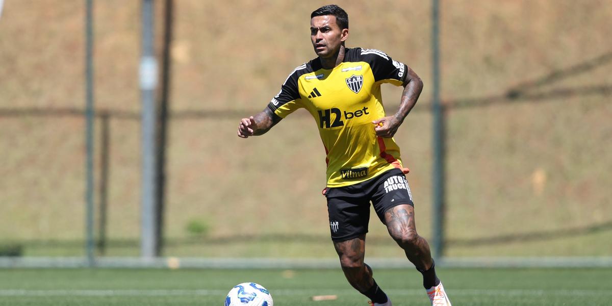Ainda sem marcar pelo Galo, Dudu pode ter chance na equipe diante do Cruzeiro (Foto: Daniela Veiga / Atlético)