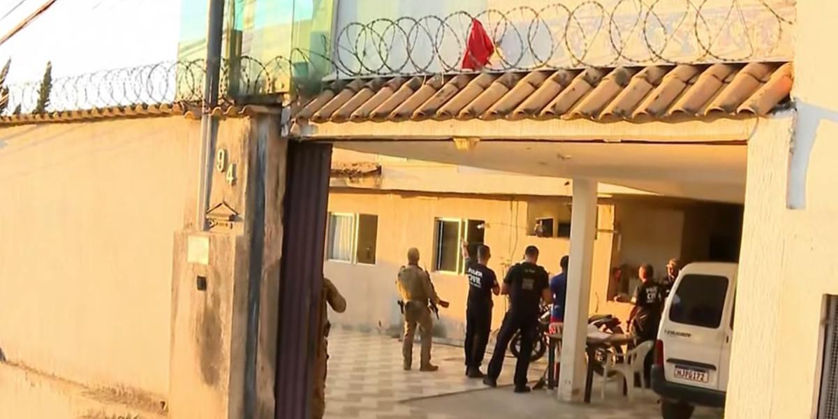 Um dos mandados foi cumprido no bairro Providência, região Norte de Belo Horizonte (Reprodução/ TV Globo)