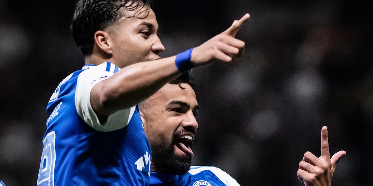 Kaio jorge e Fabrício Bruno em semana iluminada (Foto: Gustavo Aleixo/Cruzeiro)