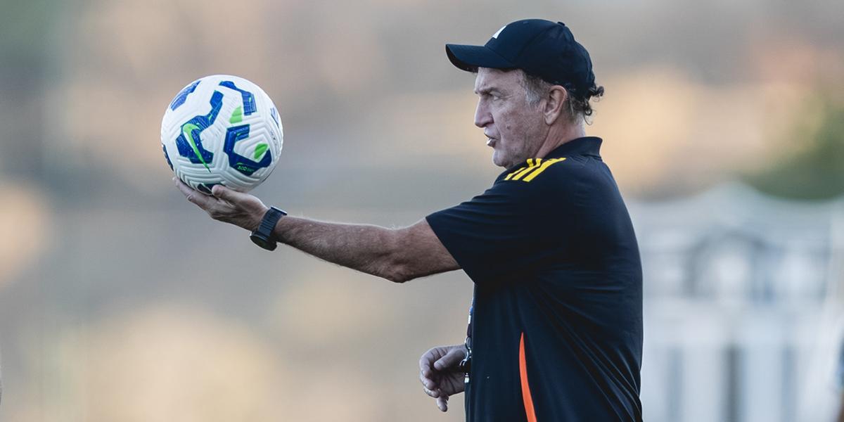 Cuca deixa o comando do Atlético após derrota para o Cruzeiro (Pedro Souza / Atlético)
