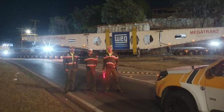 As três faixas de rolamento do Anel serão interditadas para o transporte da carga (Divulgação)
