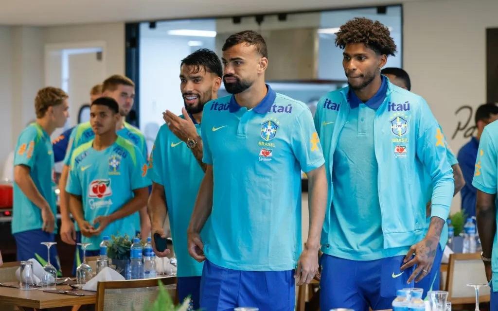 Fabrício Bruno se apresentou na Granja Comary (Foto: Rafael Ribeiro/CBF)