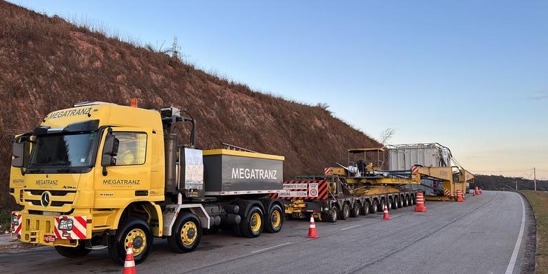 Transformador de 542 toneladas começa a ser transportado nesta segunda (1º) pela BR-040, entre BH e Juiz de Fora (EPR Via Mineira)