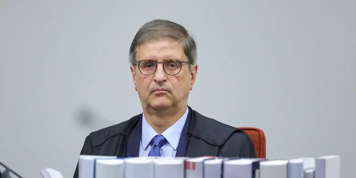 Procurador apontou para a minuta de decreto golpista que foi apreendida na casa do ex-ministro da Justiça Anderson Torres, um dos réus na ação penal (Fabio Rodrigues-Pozzebom/ Agência Brasil)