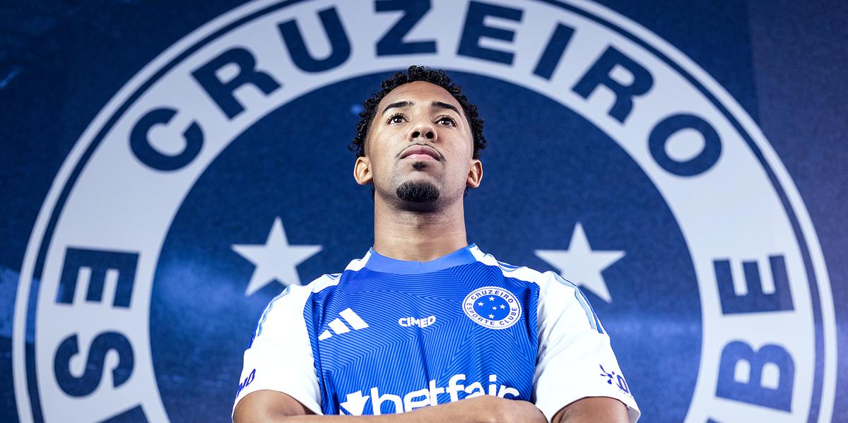 Volante falou em 'realização de sonho' ao vestir a camisa do Cruzeiro (X do Cruzeiro)