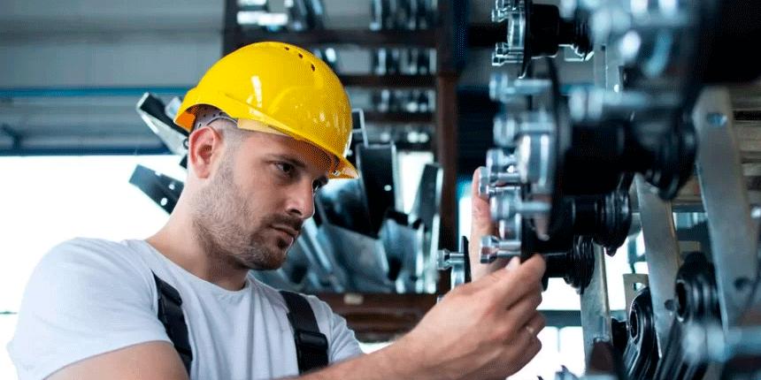 Torneiro CNC é essencial para a indústria de manufatura, especialmente na produção de peças de precisão (Reprodução/Redes Sociais)