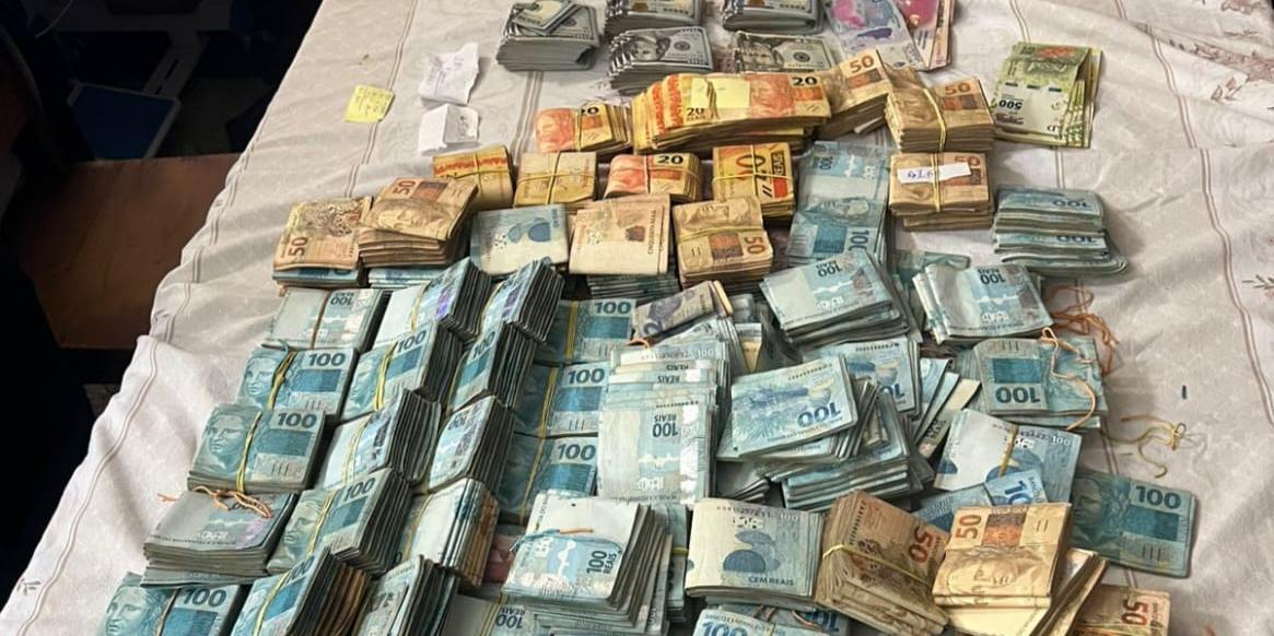 Investigados poderão responder por tráfico internacional de drogas, associação para o tráfico e descaminho (PF/Divulgação)