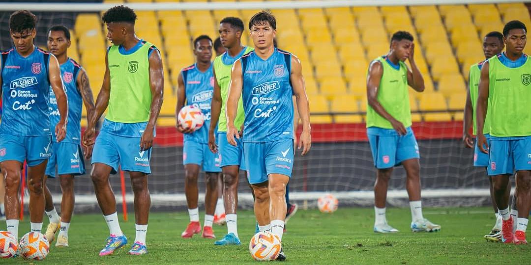 Alan Franco, volante do Galo, enfrenta o xerife Junior Alonso, logo mais em Assunção (Reprodução: instagram)