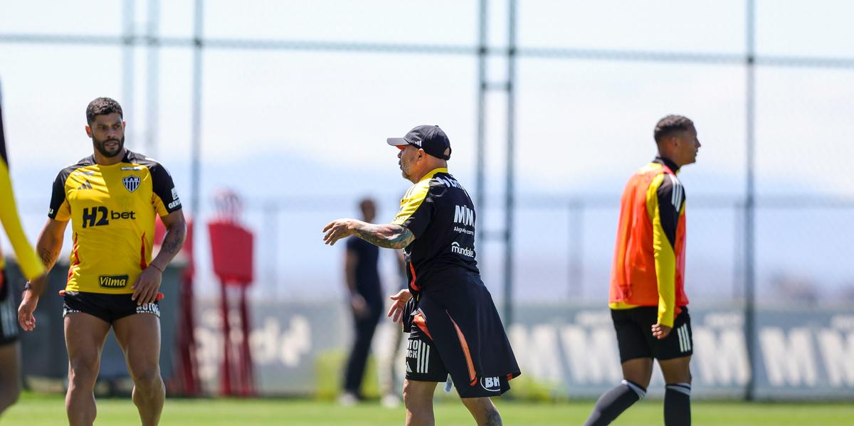 Sampaoli comanda treinos em dois período na Cidade do Galo (Flickr Atlético)