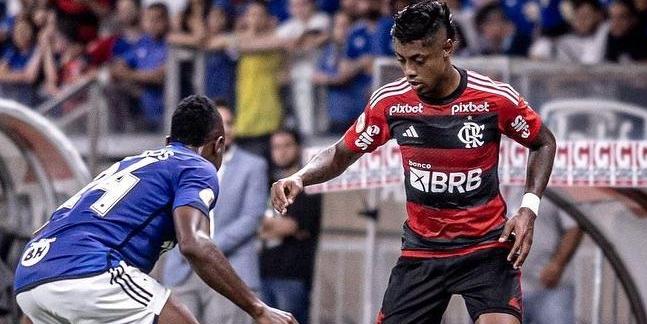 Bruno Henrique em ação contra o Cruzeiro (Reprodução: Instagram)