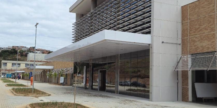 Hospital Regional de Teófilo Otoni terá 427 leitos e deve gerar 3 mil empregos com o funcionamento total (SRS Téofilo Otoni)