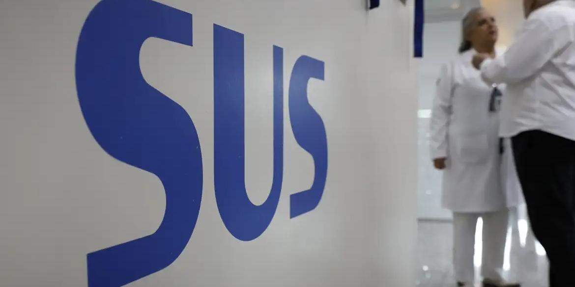 Levantamento mostra que, além de envenenamentos classificados como acidentais ou indeterminados, 3.461 pacientes internados via Sistema Único de Saúde (SUS) sofreram intoxicação proposital causada por terceiros (Fernando Frazão/Agência Brasil)