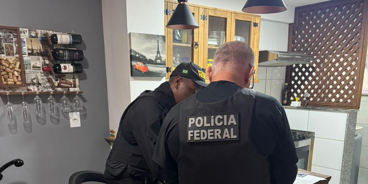 Policiais foram até a casa do suspeito, em Juiz de Fora, na Zona da Mata (Divulgação/ PF)