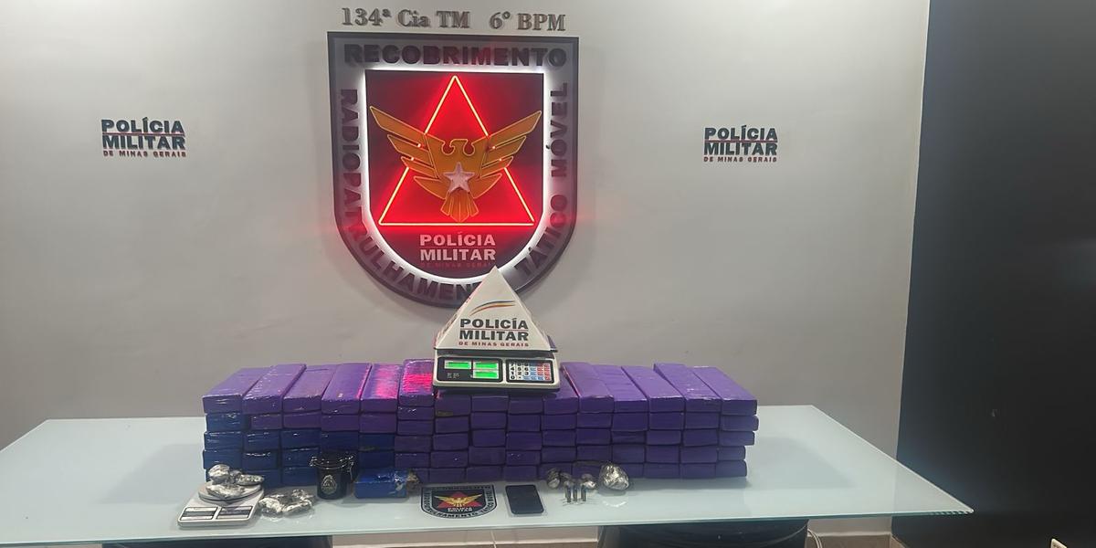 Entorpecentes foram apreendidos pela Polícia Militar (Divulgação/ PM)