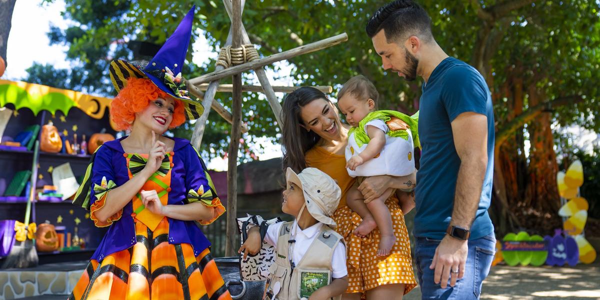 Parque em Tampa Bay terá atividades de “doces ou travessuras”, desfile de fantasias, cenários temáticos e, à noite, o evento de terror Howl-O-Scream (Divulgação)