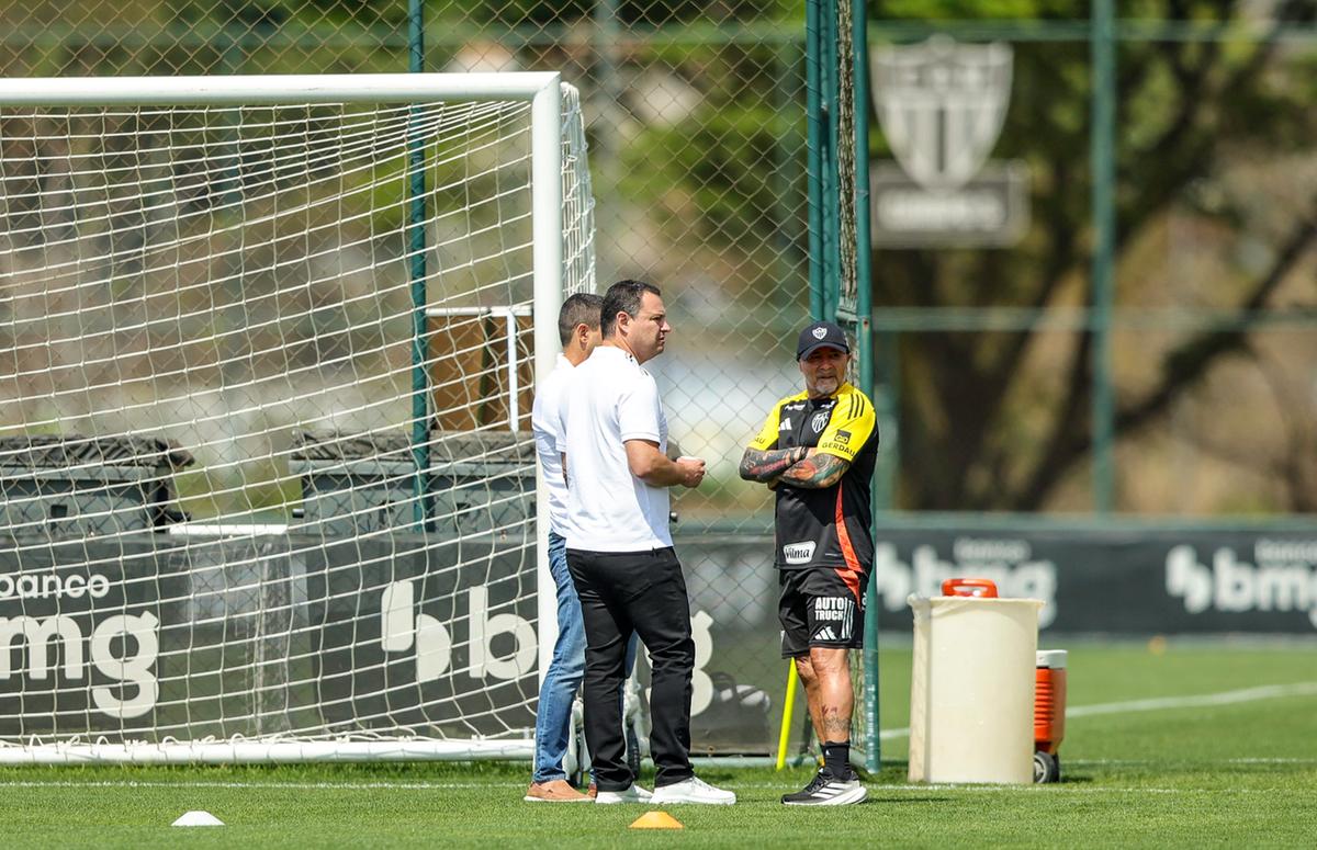 Rafael Menin acompanha último treino do Galo antes de duelo contra o Santos na Arena MRV (Paulo Henrique França / Atlético)