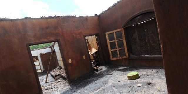 Rompimento da Barragem do Fundão, em 2015, deixou 19 mortos e teve impactos ambientais e patrimoniais em toda a região (Guilherme Dardanhan/Arquivo ALMG)