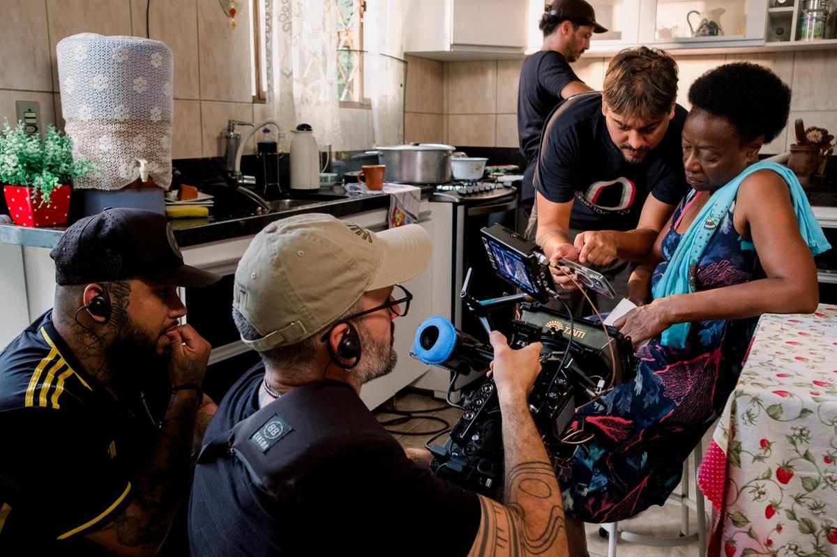 Estrelado por Aruana Zambi e Kdu dos Anjos, filme conta com um elenco de peso não só para contar a história lendária, mas também para retratar a vida noturna de Venda Nova e a cultura da música black na região (Millla Magalhães)