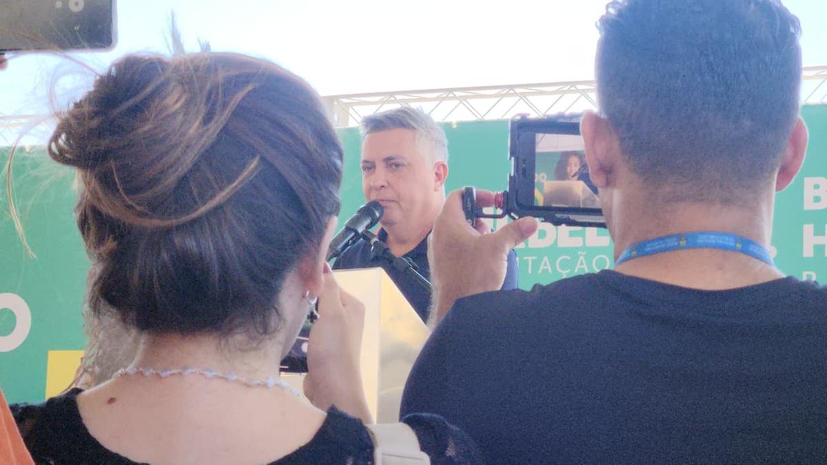 Damião durante agenda no bairro Novo Aarão Reis, em BH (Maurício Vieira/Hoje em Dia)