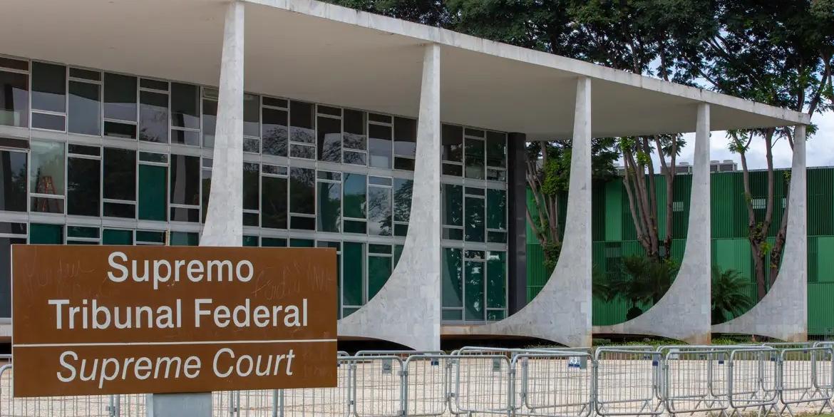 Dos 11 ministros que integram a Corte, seis já se manifestaram na ação instaurada a pedido da Mesa Diretora do Senado, que submeteu ao STF uma Arguição de Descumprimento de Preceito Fundamental (ADPF) para esclarecer se as buscas e apreensões, nas dependências do Congresso Nacional, têm que ser previamente autorizadas pelo STF, mesmo quando a pessoa investigada já não tiver mais mandato parlamentar (Fabio Rodrigues-Pozzebom/ Agência Brasil)