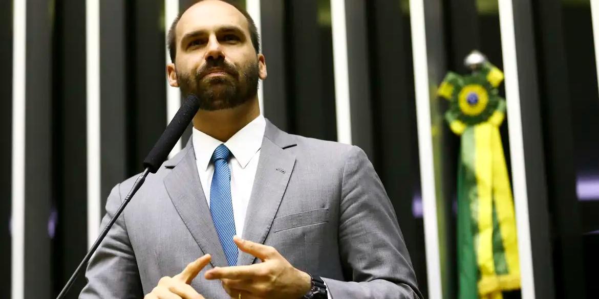 Em março deste ano, Eduardo pediu licença do mandato parlamentar e foi morar nos Estados Unidos, sob a alegação de perseguição política. A licença terminou em julho e o parlamentar não retornou às suas atividades (Marcelo Camargo/Agência Brasil)